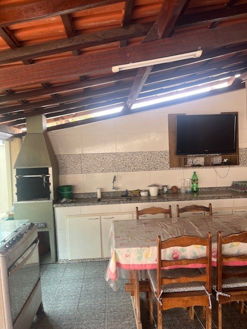 CASA À VENDA NO BAIRRO SANTO ANTÔNIO